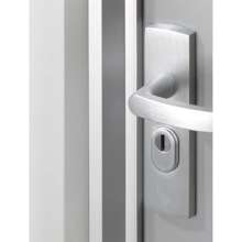 Afbeeldingen van Axa Deurbeveiligingsstrip M2-IN 235cm aluminium wit gelakt SKG* 7606-00-88