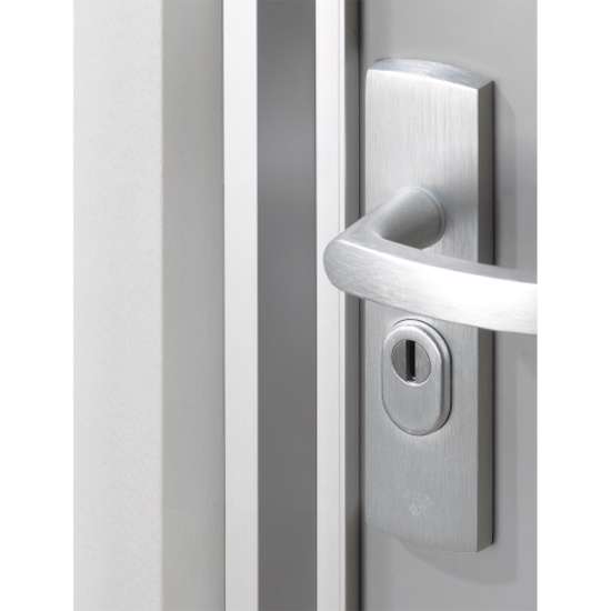 Afbeeldingen van Axa Deurbeveiligingsstrip M2-IN 235cm aluminium wit gelakt SKG* 7606-00-88